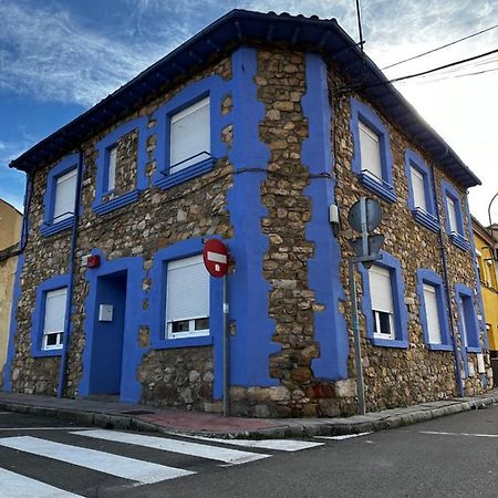 Alojamiento La Milana Hostal La Robla Exterior foto